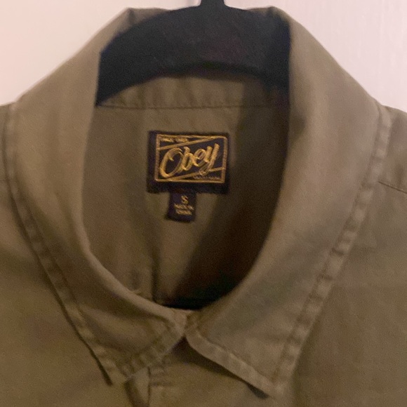 Obey army green button down shirt - Picture 4 of 8